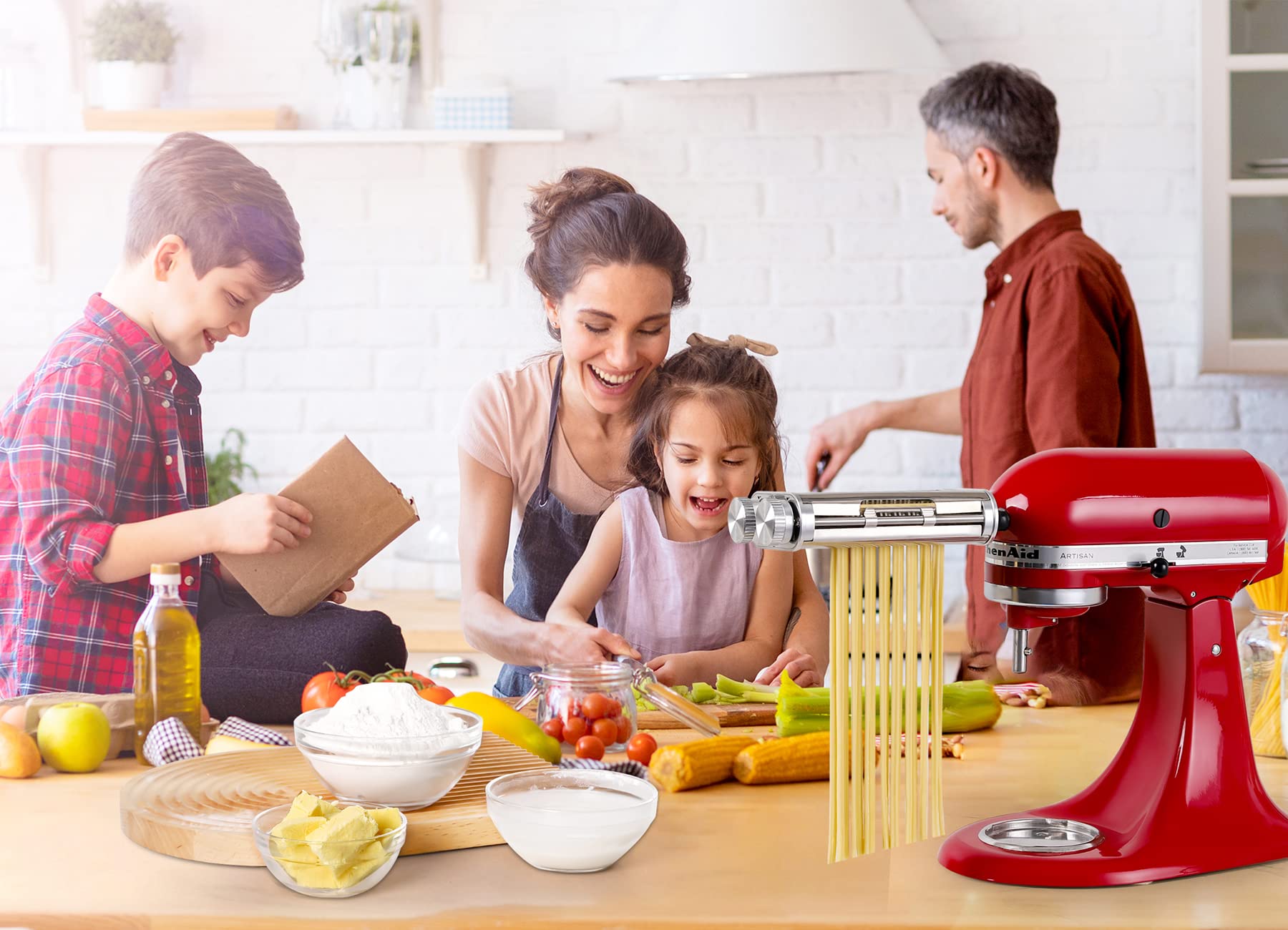RAF BAR durable metal construction with stainless steel gears for long-lasting pasta making.