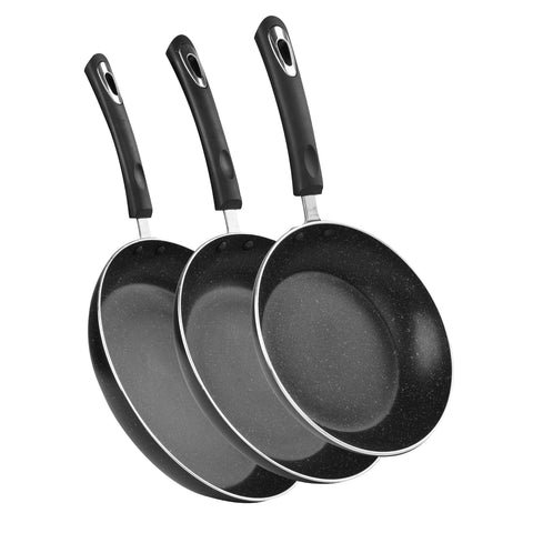 RATWIA 9.5-inch ceramic nonstick skillet for versatile cooking