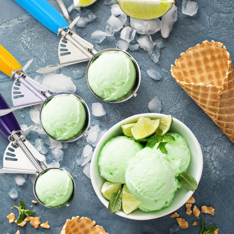 Reallnaive ergonomic handles stay slip-resistant for comfortable scooping.