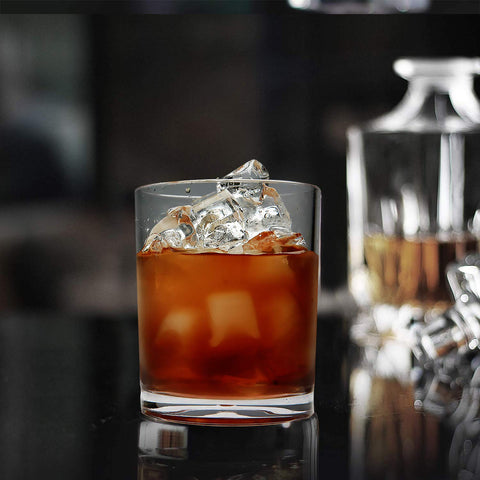 RÉΑLWÁY plastic rocks glasses six-pack perfect for bourbon tastings and casual sips.