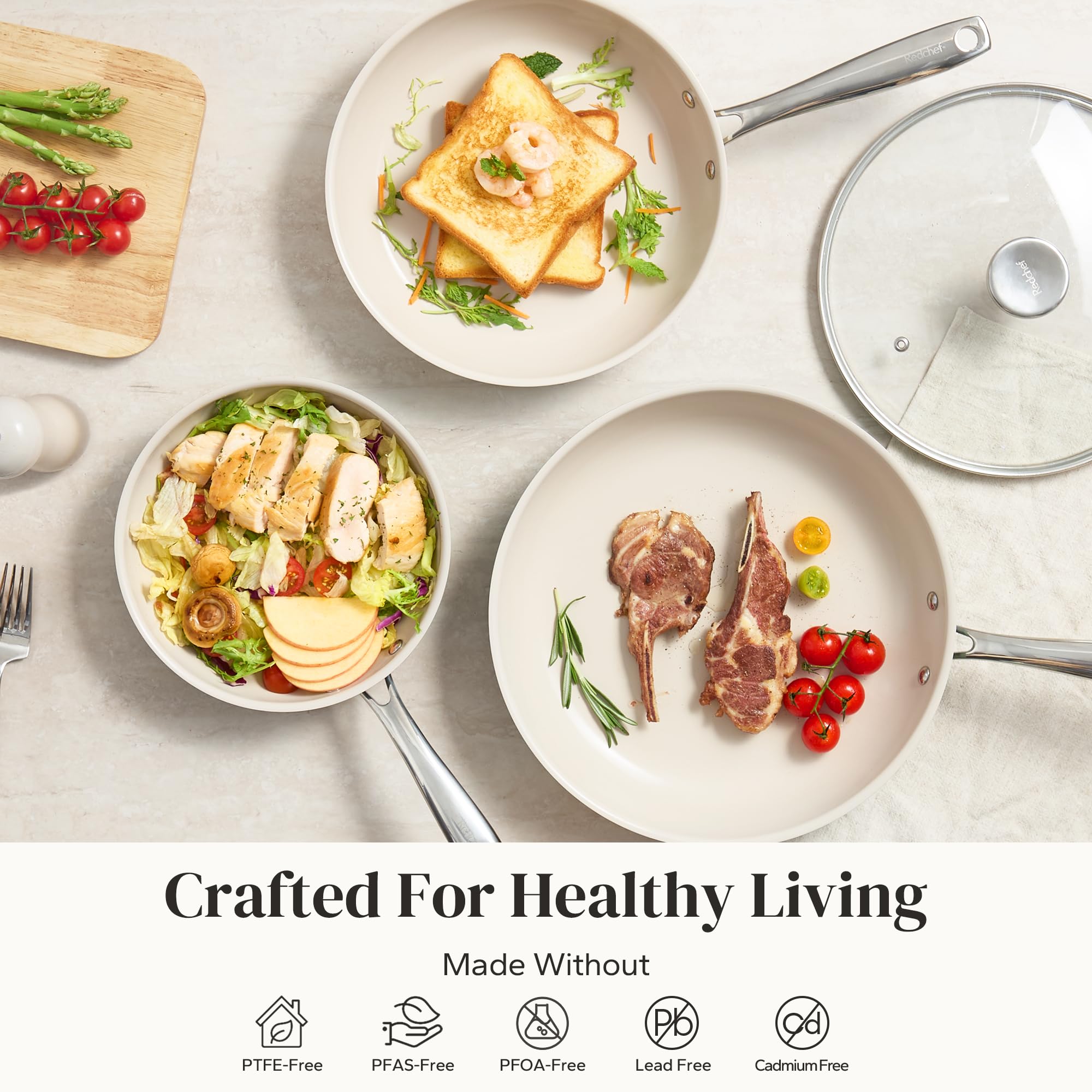 Redchef tempered glass lid for visibility while cooking.