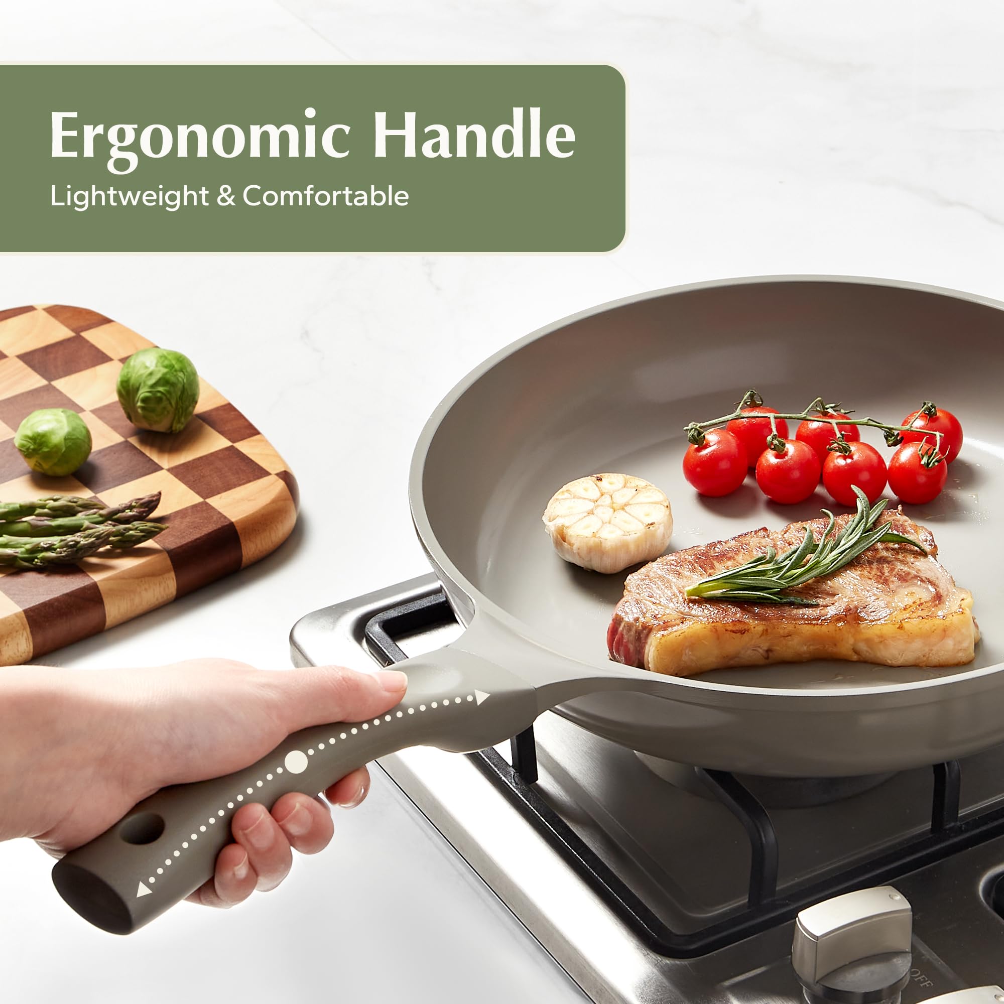 Redchef thickened base provides even heat across the pan surface.