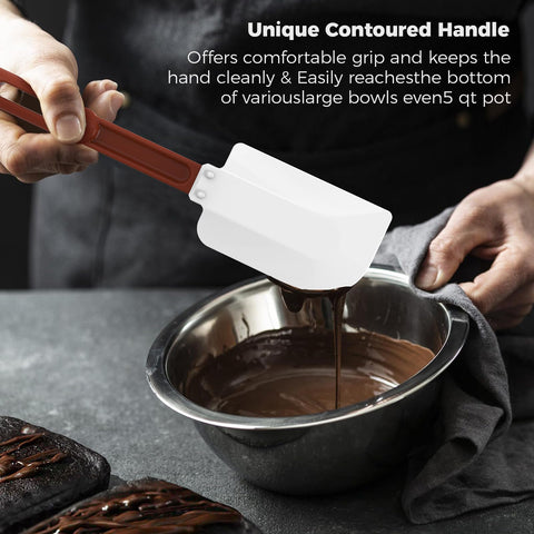 ReneeChef flexible blade adapts to odd container shapes for thorough mixing.