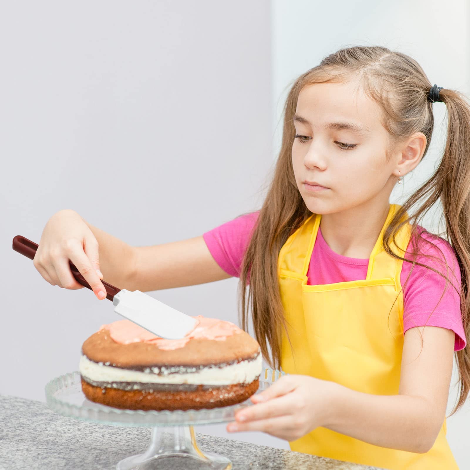 ReneeChef 2-pack set offers versatile kitchen tools for high-demand workflows.
