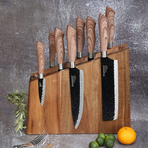 Resafy acacia wood knife block shows natural grain and durability.