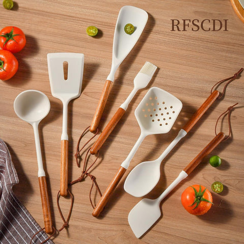 RFSCDI white silicone stir-fry spatula for high-heat sauté and even tossing.