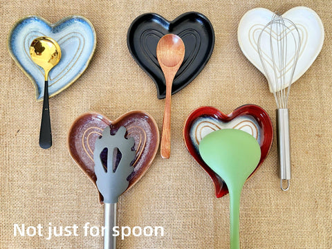 Rhobtyne ceramic spoon rest is dishwasher-safe for quick cleanup.