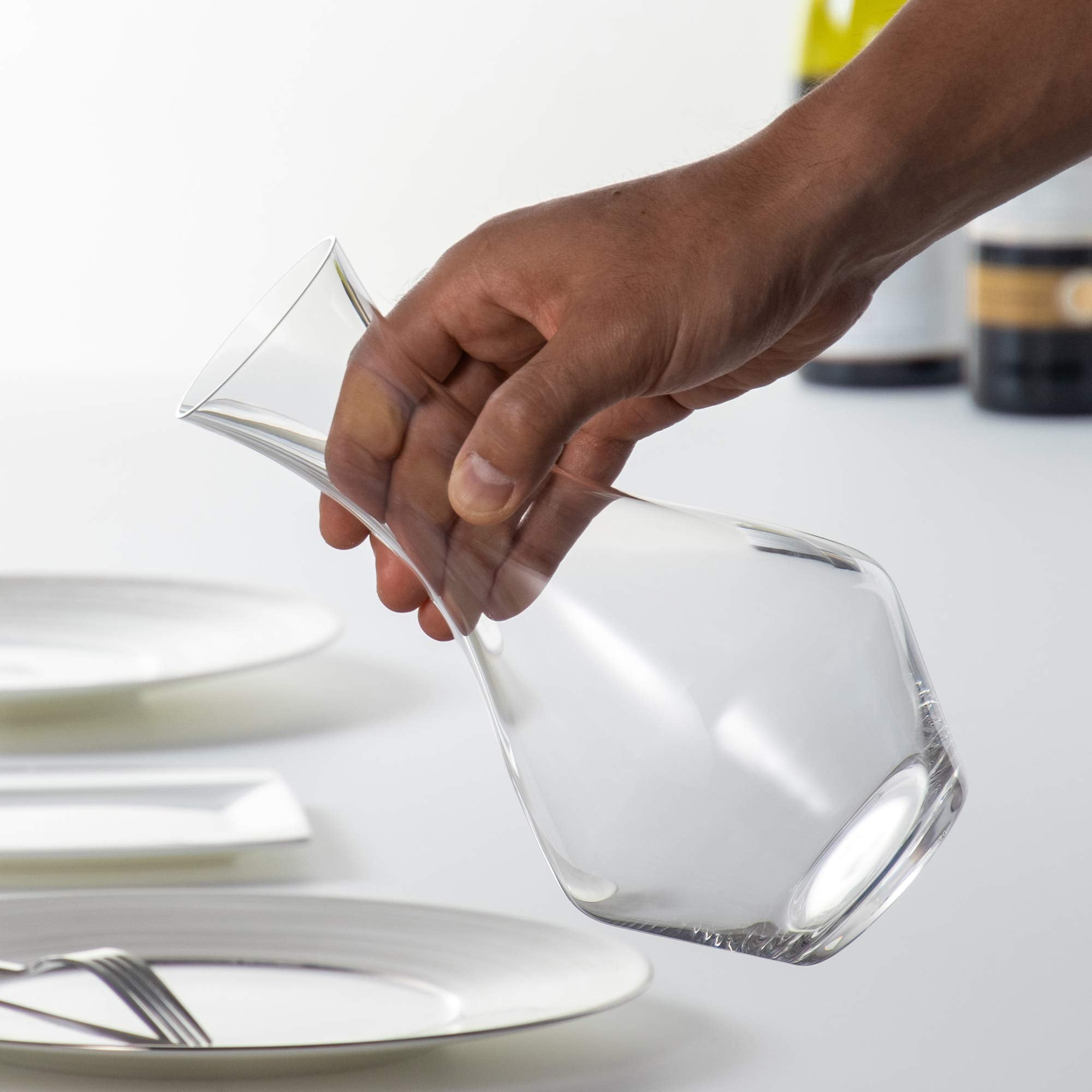 RIEDEL Cabernet Decanter sediment removal reveals wine clarity and smoothness.