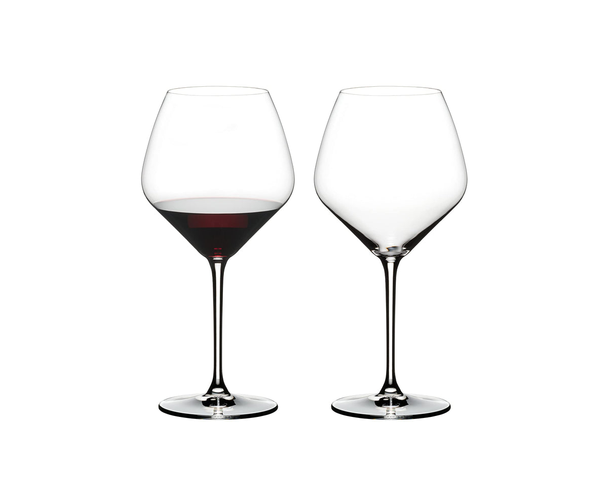 Riedel Extreme Pinot Noir with a diamond bowl enhances aroma for New World wines.