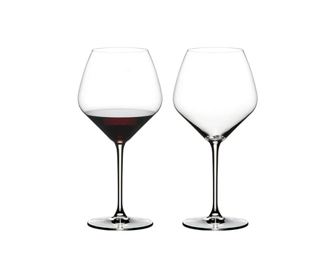 Riedel Extreme Pinot Noir with a diamond bowl enhances aroma for New World wines.