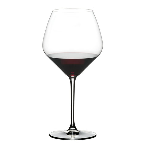 Riedel Extreme Pinot Noir diamond glass 4-piece set enhances bouquet.