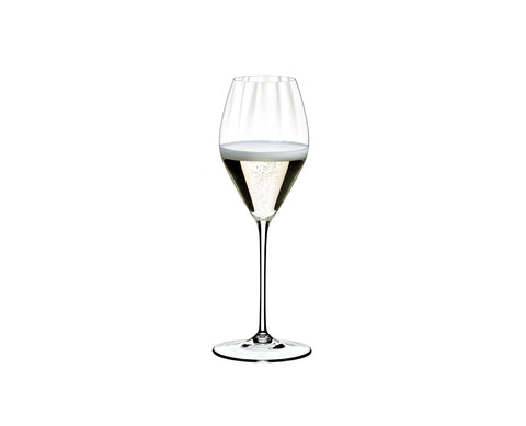Riedel Performance dishwasher-safe crystal glass enables easy care.