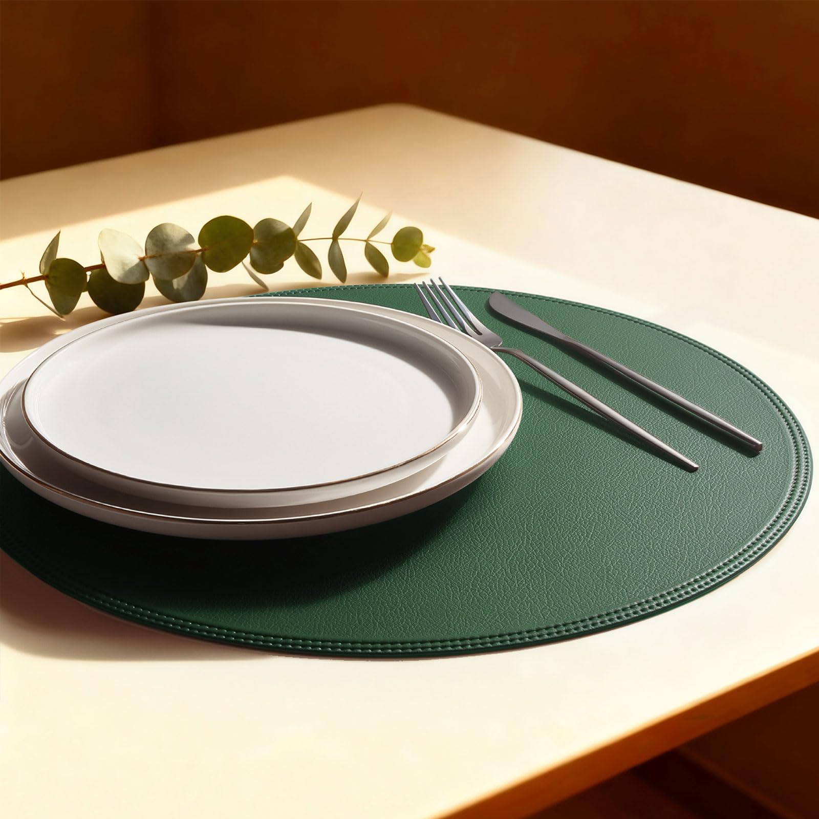 Rinpon round green placemats set of 6 protects tables from spills.