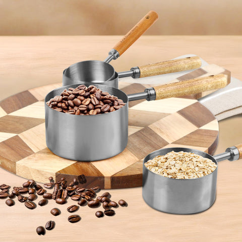 Riqwm Iro gift-ready packaging for a thoughtful kitchen set.