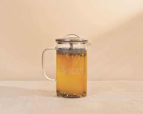 Rishi Simple Brew Teapot removable filter lid demonstrates easy cleaning