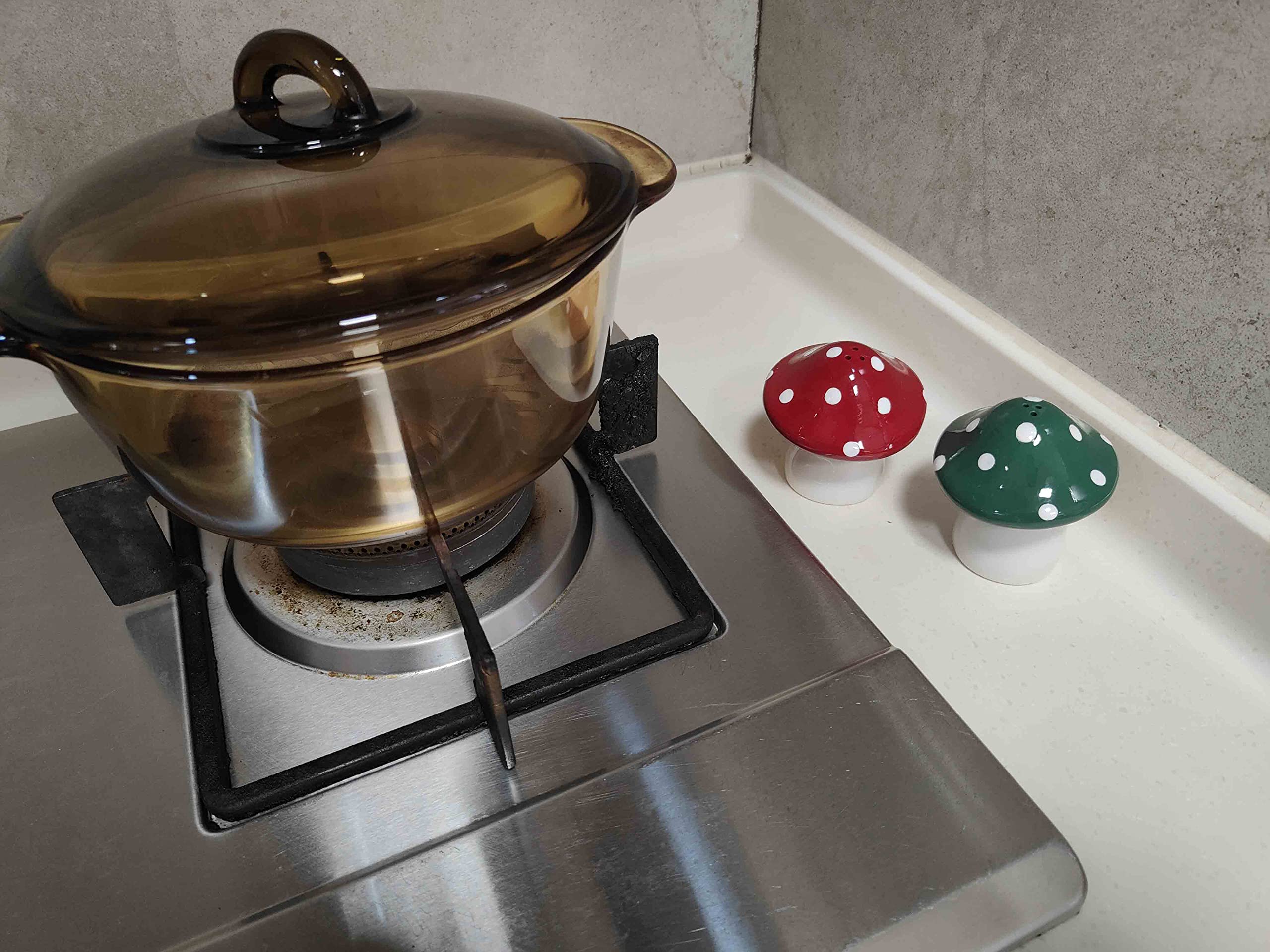 Ritadeshop ceramic shakers packed securely with POLYLON to prevent shipment damage.