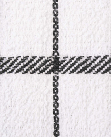 Versatile cloths extend to bathrooms and decor accents.