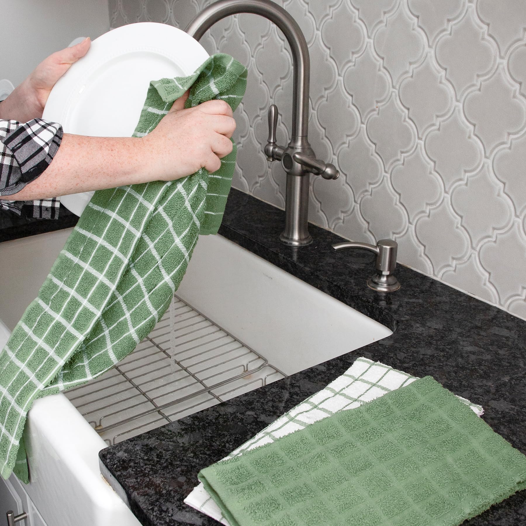 Ritz towels feature wave terry-loop construction for higher absorbency.