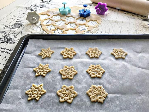 R&M kitchen-usage-01 versatile for cookies, crafts, and holiday decorating