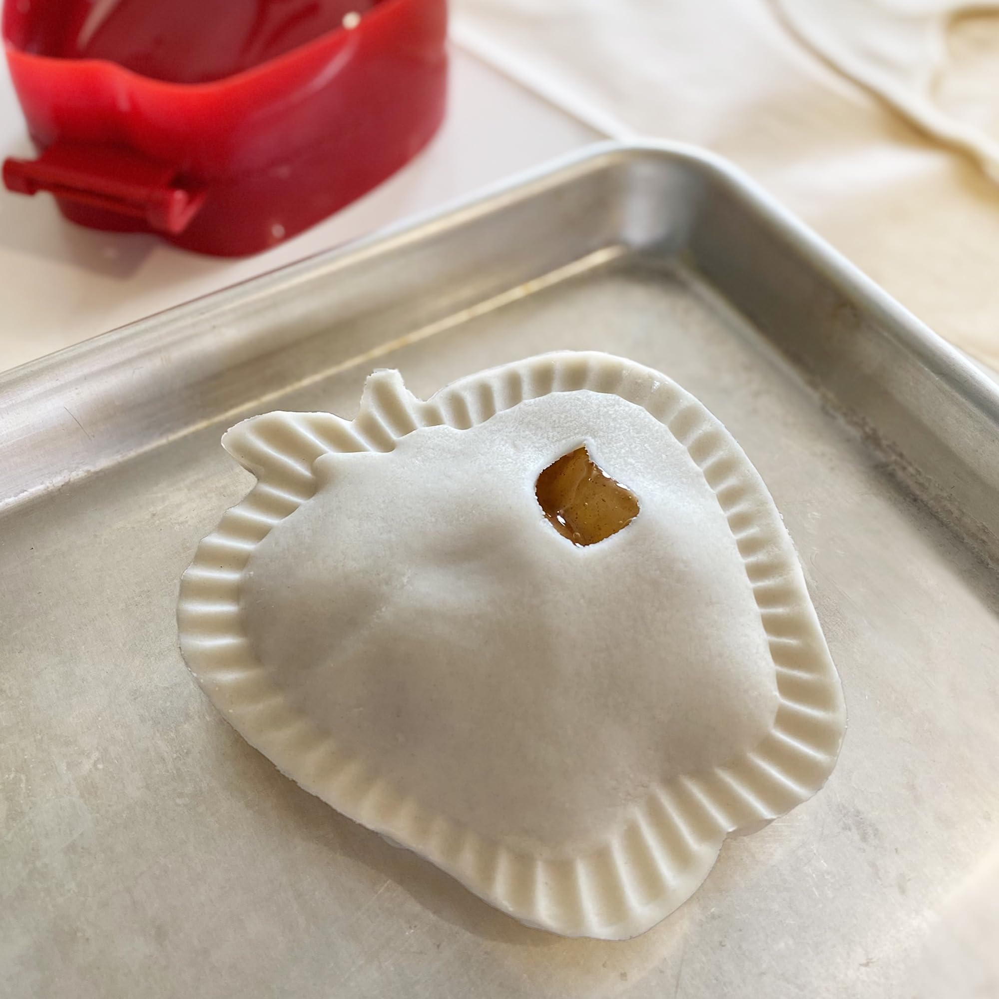R&M Pocket Pie Maker hand wash and dry thoroughly after use.
