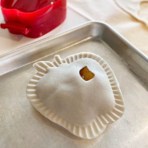 R&M Pocket Pie Maker hand wash and dry thoroughly after use.