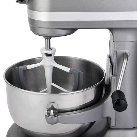 Roabertic Beater blending cookie dough for smooth texture