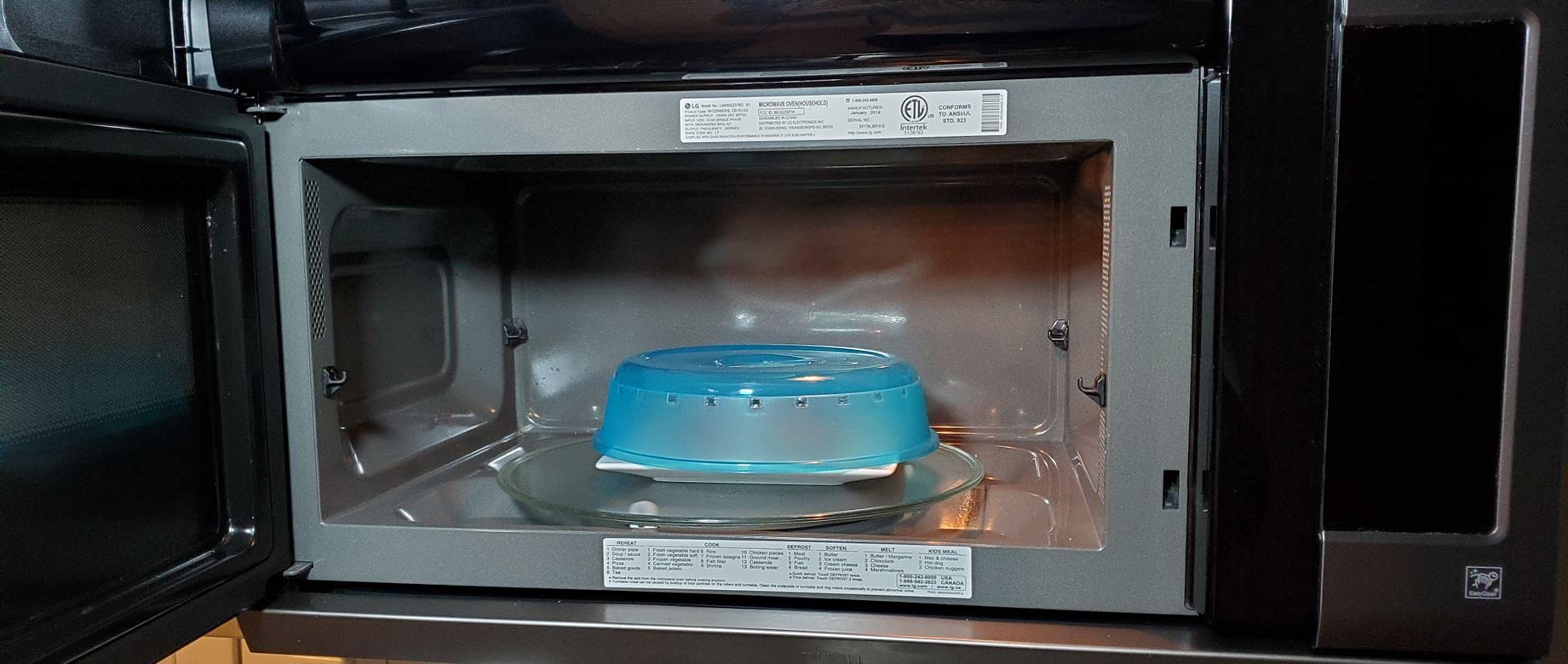 Rock vented cover designed to handle messy foods without spills