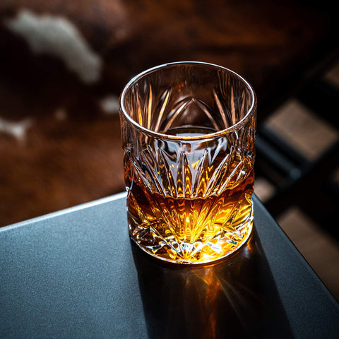 ROCKS WHISKEY CHILLING STONES premium granite craftsmanship stands out.