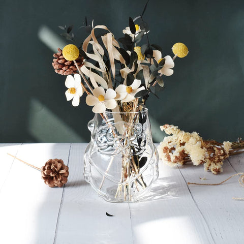 RockTrend two-piece mug set is a charming gift for hosts.