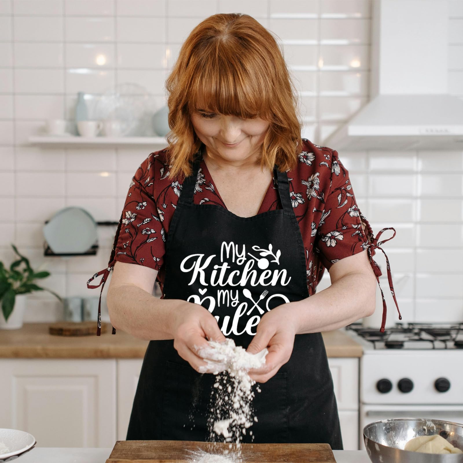 Rokasreke adjustable-neck apron with durable stitching fits comfortably for long cooks.