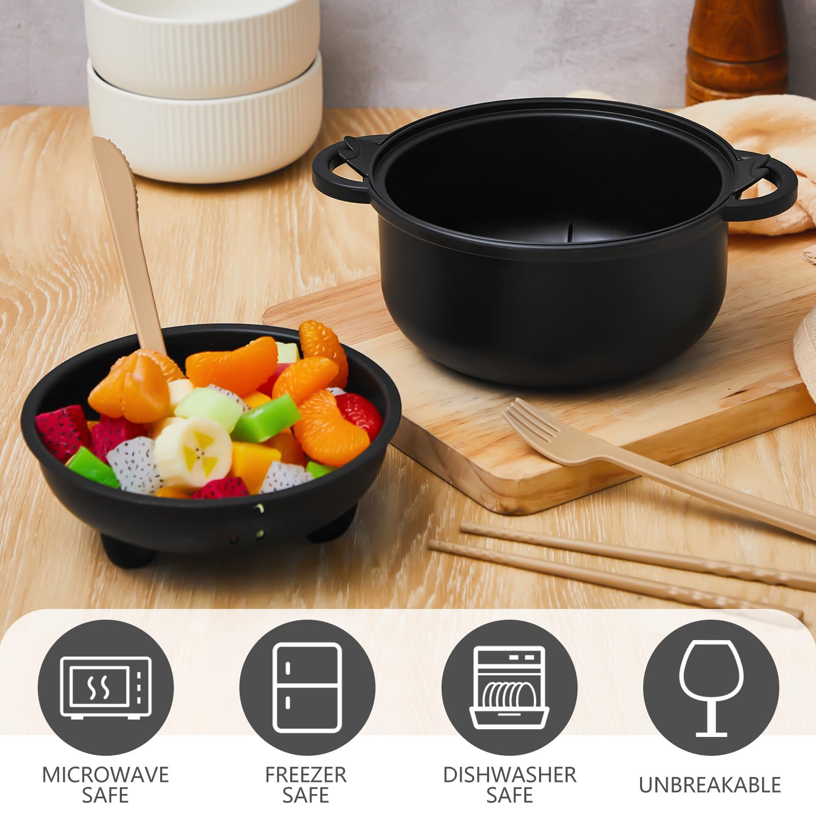 Romooa pig-design accents add charm to practical ramen bowl.