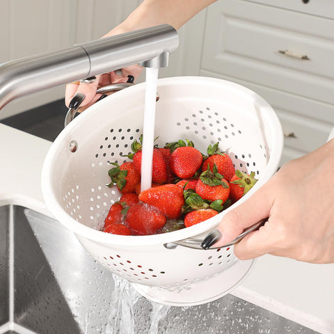 Rorence packaging-ready colander set presented as a thoughtful kitchen gift.