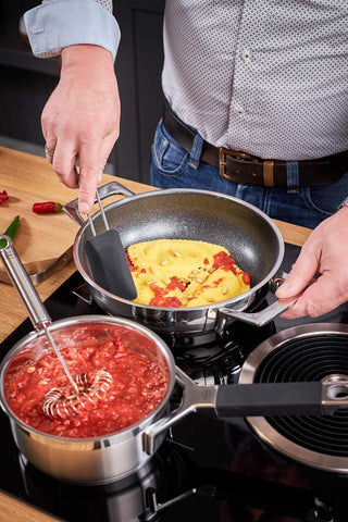 Rösle 12436 spatula is dishwasher-safe for easy cleanup after cooking.