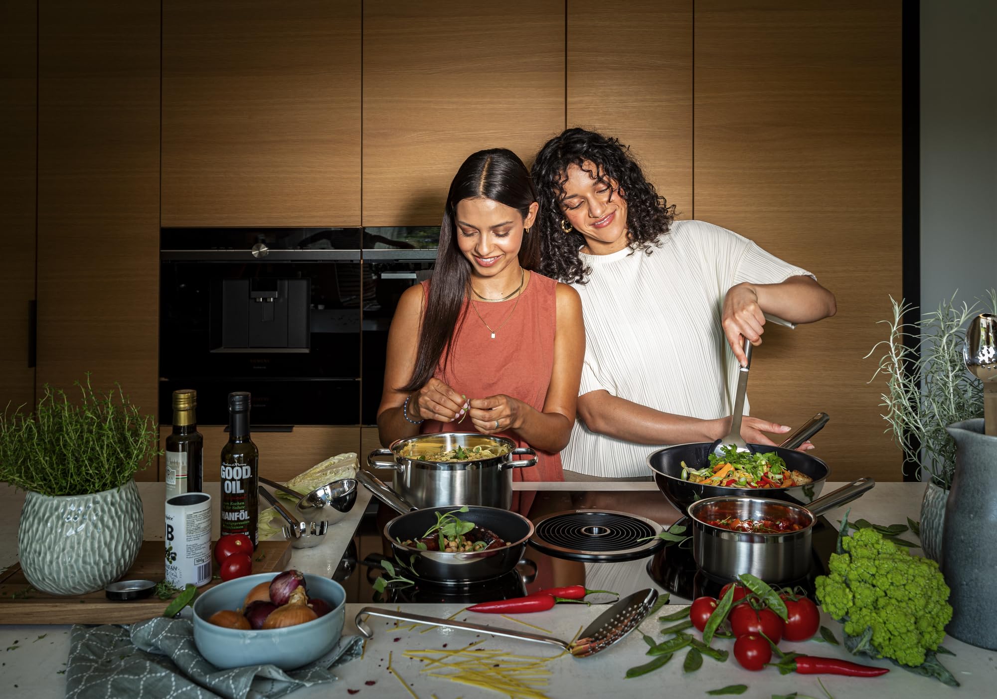 Rösle stainless steel ladle supports cooks from beginners to masters.