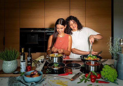 Rösle stainless steel ladle supports cooks from beginners to masters.