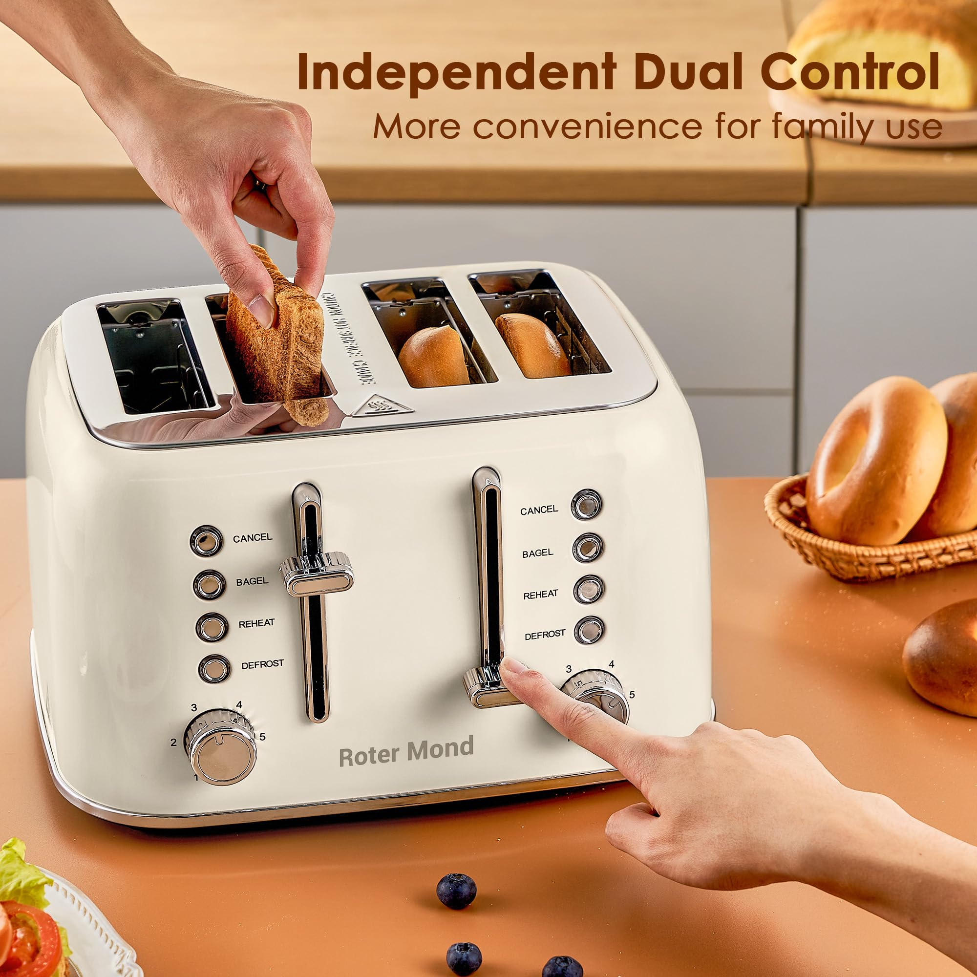 Roter Mond toaster top view showing retro design and controls