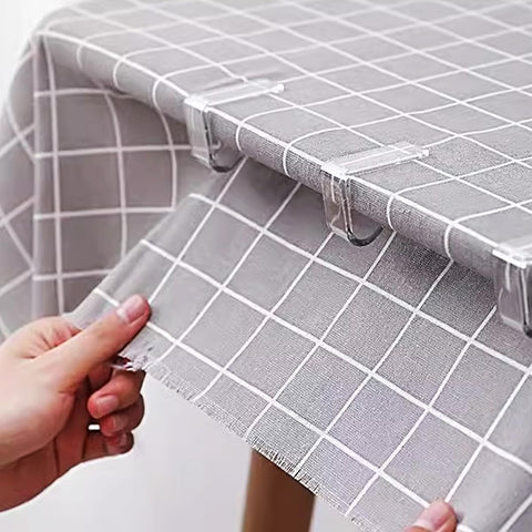 ROYHOO camping clip secures tablecloth during outdoor dining
