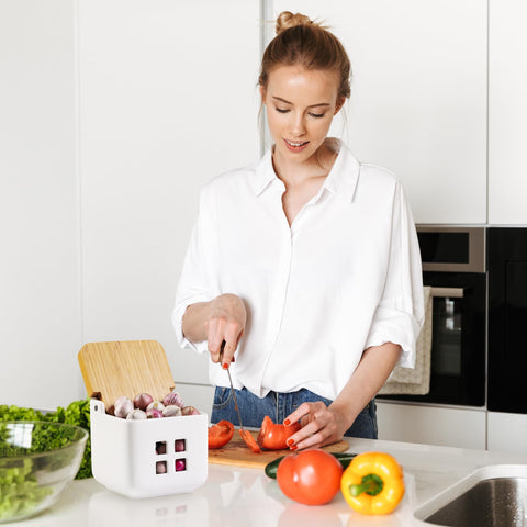 RQYIXI kitchen ceramic jar adds subtle elegance to any counter