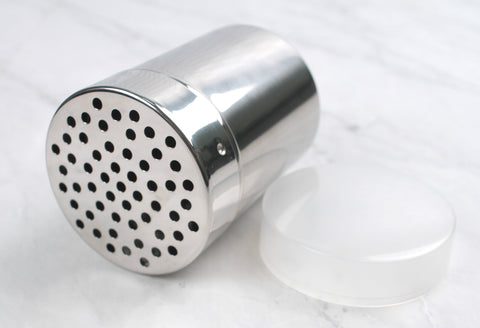 RSVP Endurance shaker with airtight lid preserves freshness and aroma