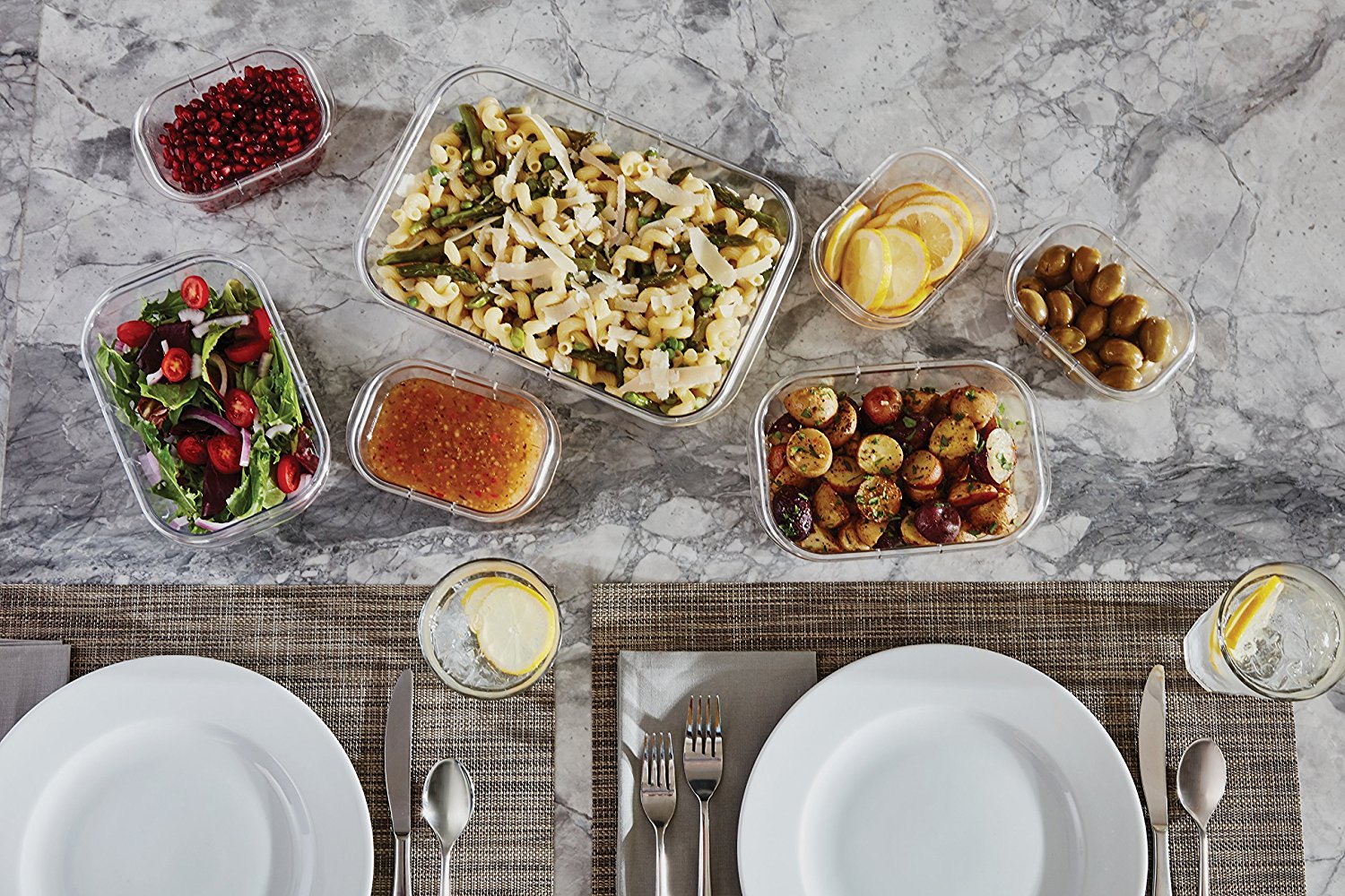 Rubbermaid Brilliance dishwasher-safe and freezer-safe for easy cleanup and versatile use.