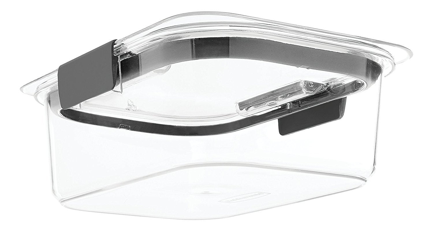 Rubbermaid Brilliance stain-odor resistant material keeps flavors fresh.