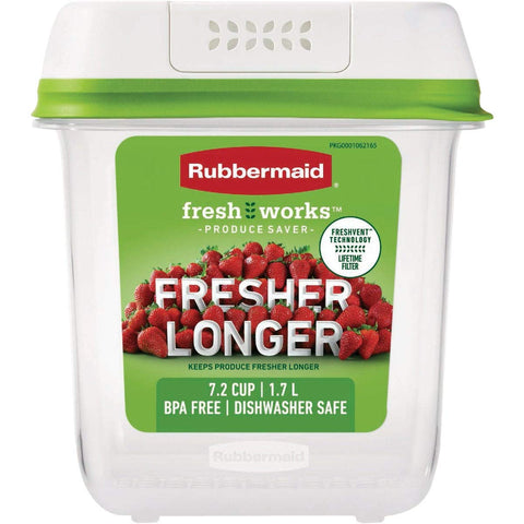 Rubbermaid FreshWorks Saver 7.2-cup container with lid keeps berries fresh longer.