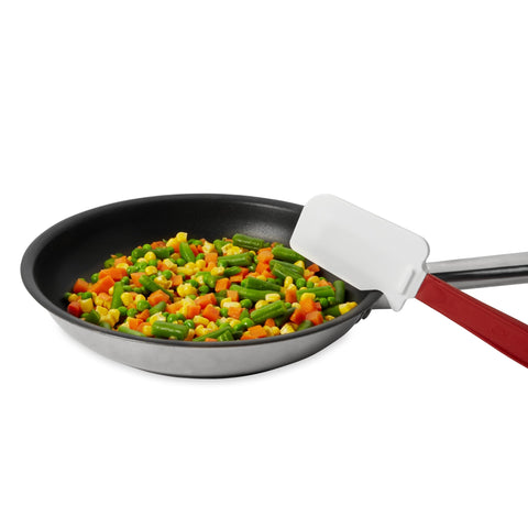  Rubbermaid spatula features a hanging hole for easy storage after cleaning.