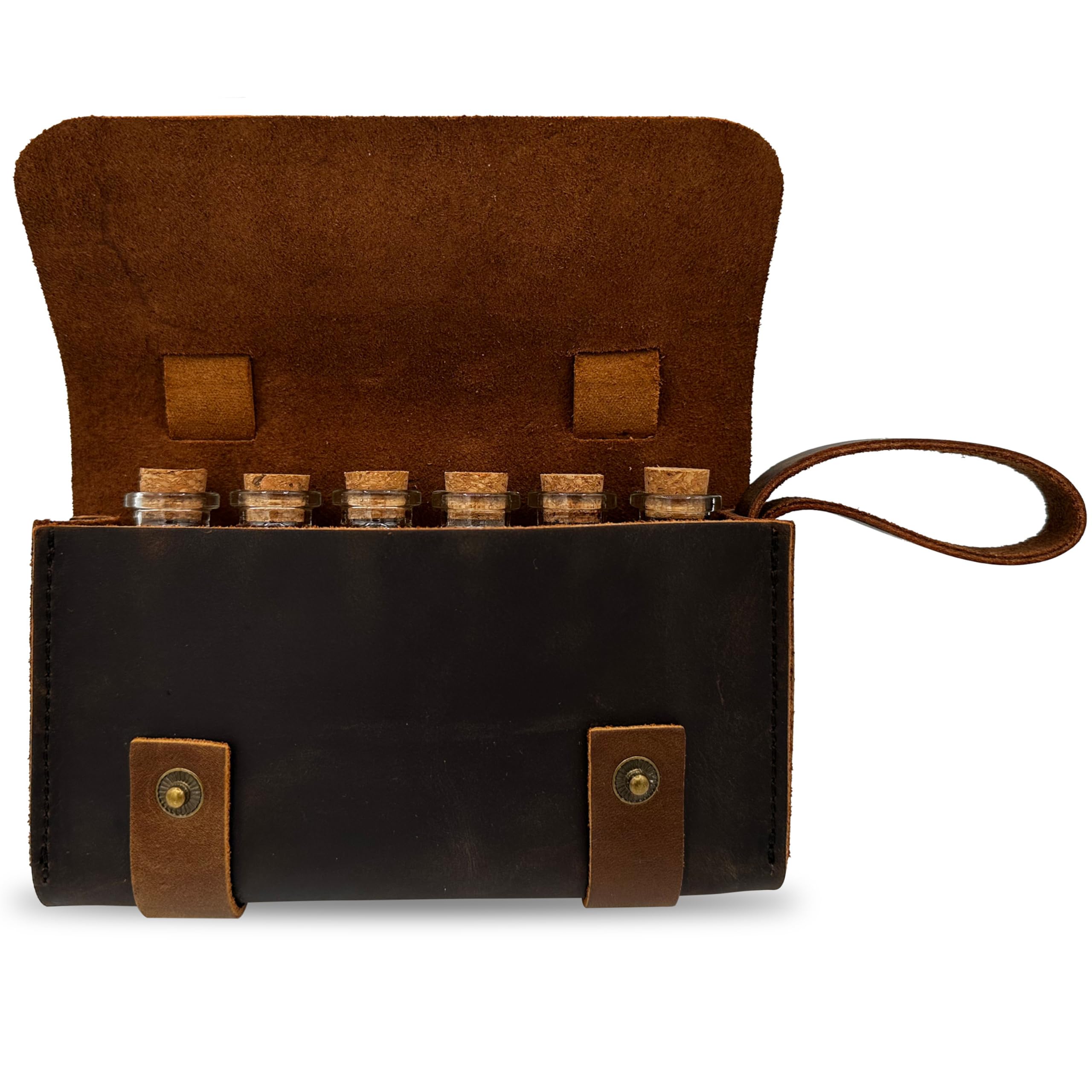 Ruck and River leather spice wallet back view reveals sturdy construction