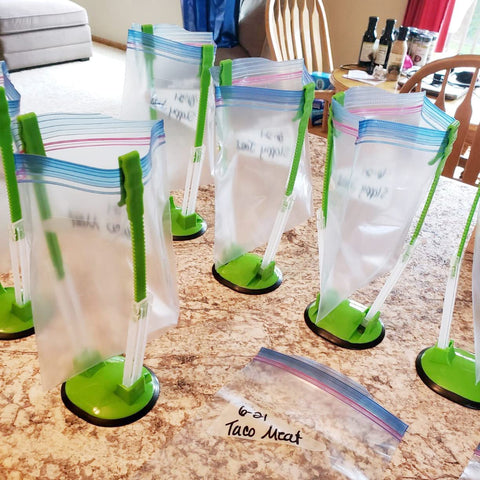 Ruibo Baggy Rack Holder packaged for easy setup