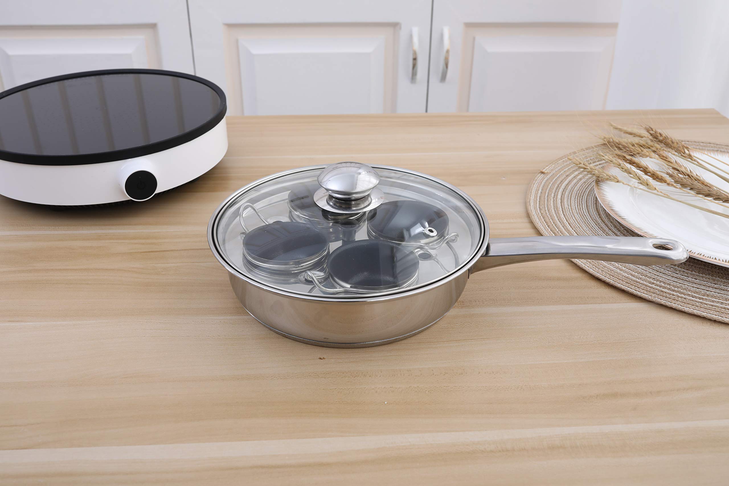 RUNZI egg poacher pan lid with steam vent ensures moisture control while poaching.