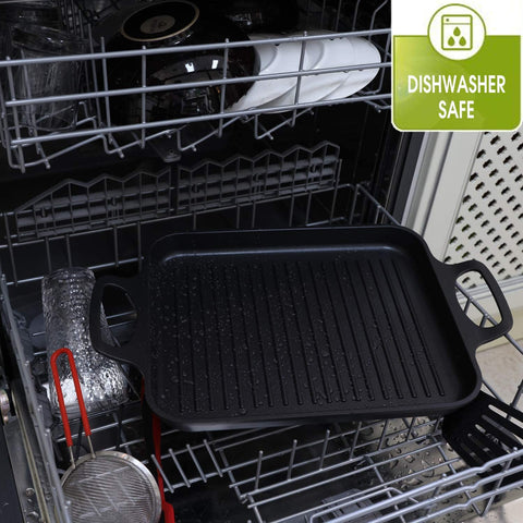 S·KITCHN lightweight aluminum design heats rapidly on a stovetop