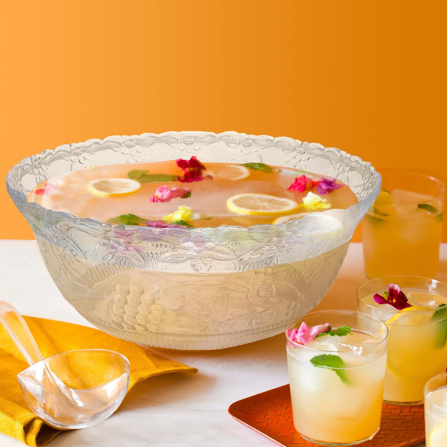 SADAS lightweight punch bowl enables quick transport to outdoor gatherings.