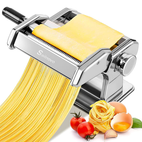 Sailnovo pasta maker roller closeup shows smooth rollers for even dough