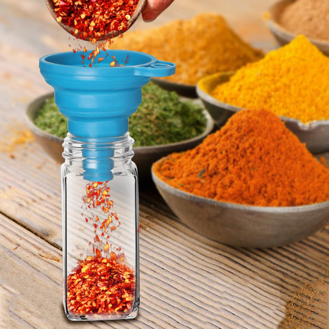 Saiveina bottle brush and funnel included for refilling.